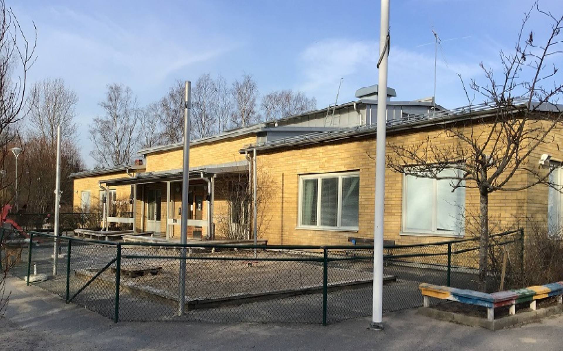 Gamla Bromstensvägen 111